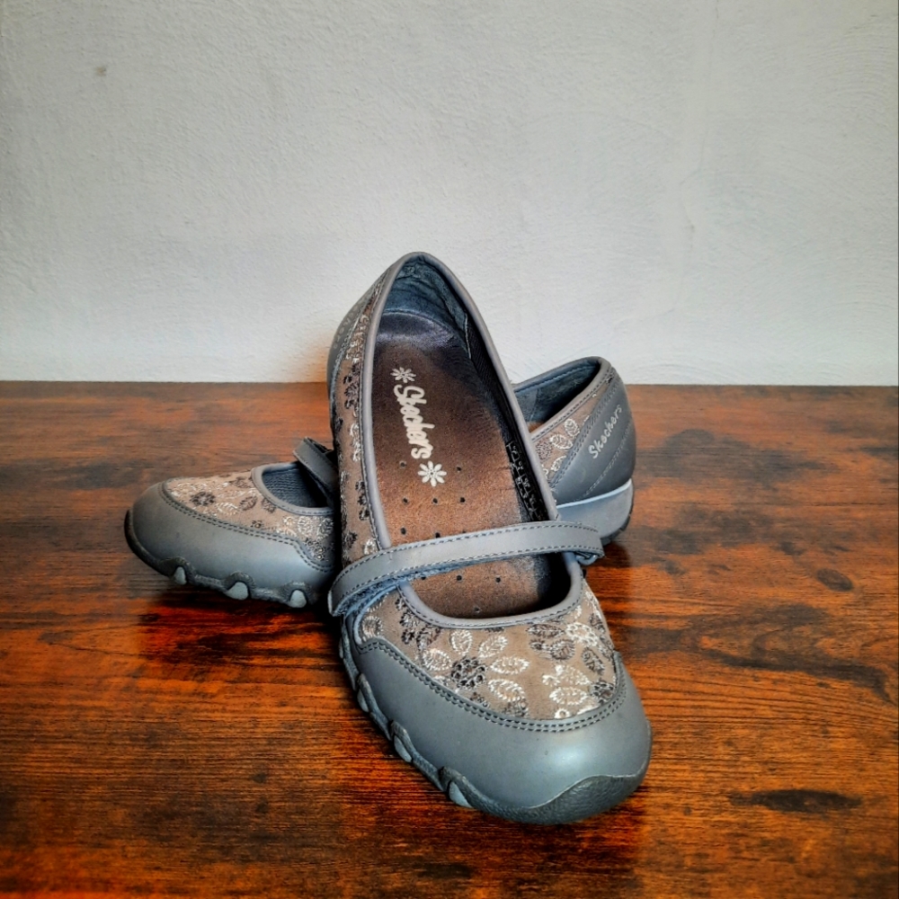 Skechers Womens 7 M Mary Jane Lace Bikers Gray Shoes Flats Leather Sport